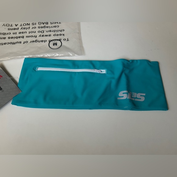 SLS3 HipZipp Running Belt Waist Bag Waist Pack - Picture 3 of 11